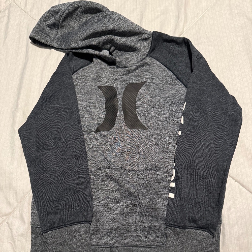 Hurley sweater